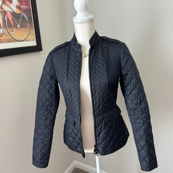 Burberry  Quilted Jacket 🥰 - Picture 1 of 16